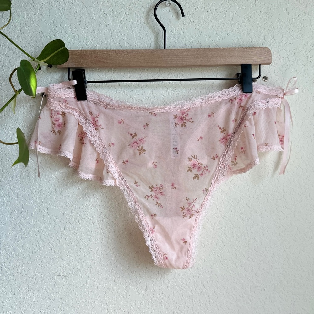 VS Thong Panty
